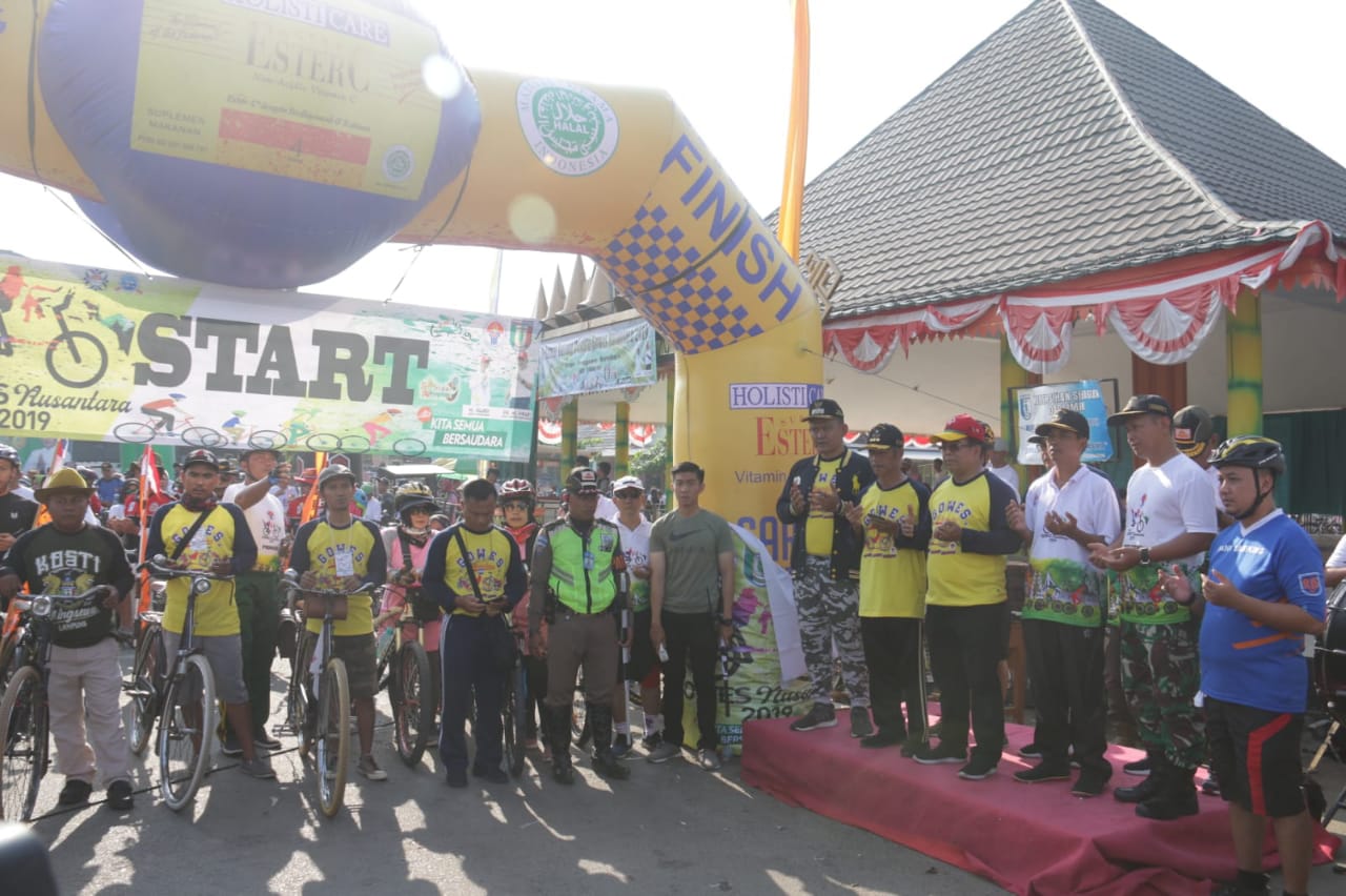 Ribuan Goweser dan Onthelis Meriahkan Gowes Nusantara