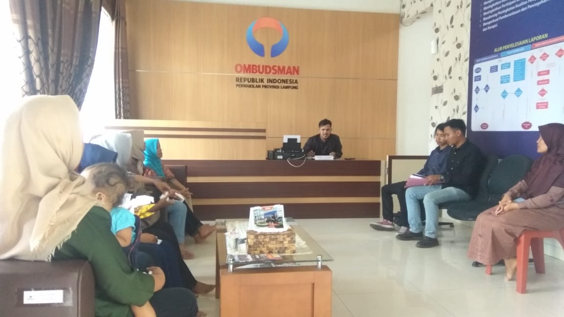 Didampingi LBH Bandarlampung, Korban Pemotongan Insentif Lapor ke Ombudsman