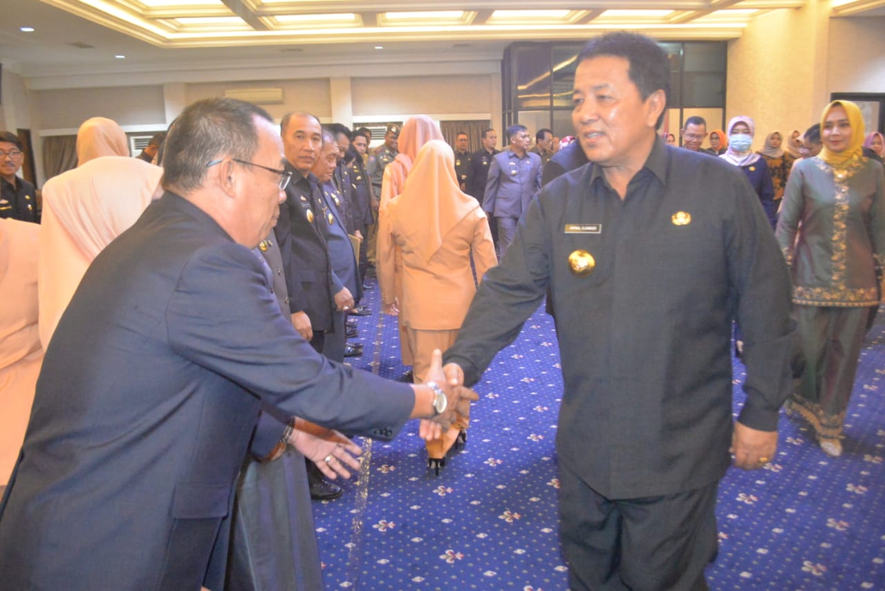 Gubernur Lampung Lantik 19 Pejabat Eselon II dan Empat Pelaksana Tugas