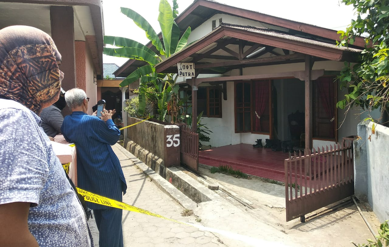 Densus 88 Kembali Geledah Rumah Terduga Teroris di Lampung