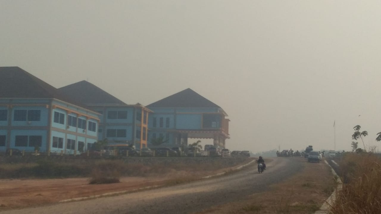 Aduh, Kabut Asap Ganggu Wilayah Perkantoran Pemkab Mesuji