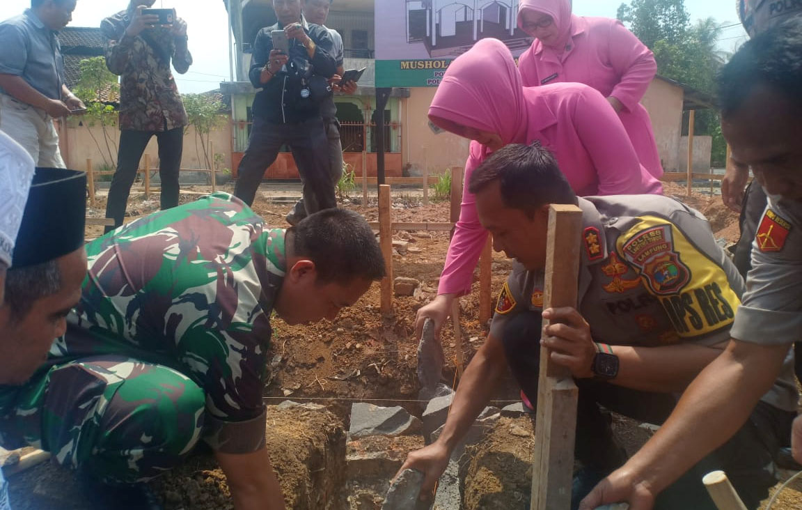 Bismillah, Mulai Pembangunan Musala Polsek Sekampung