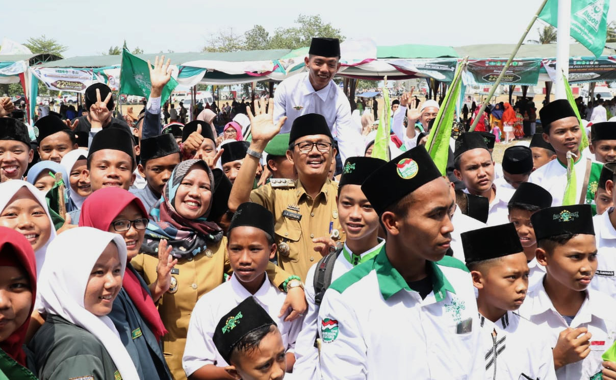 Santri Harus Ikut Damaikan Dunia