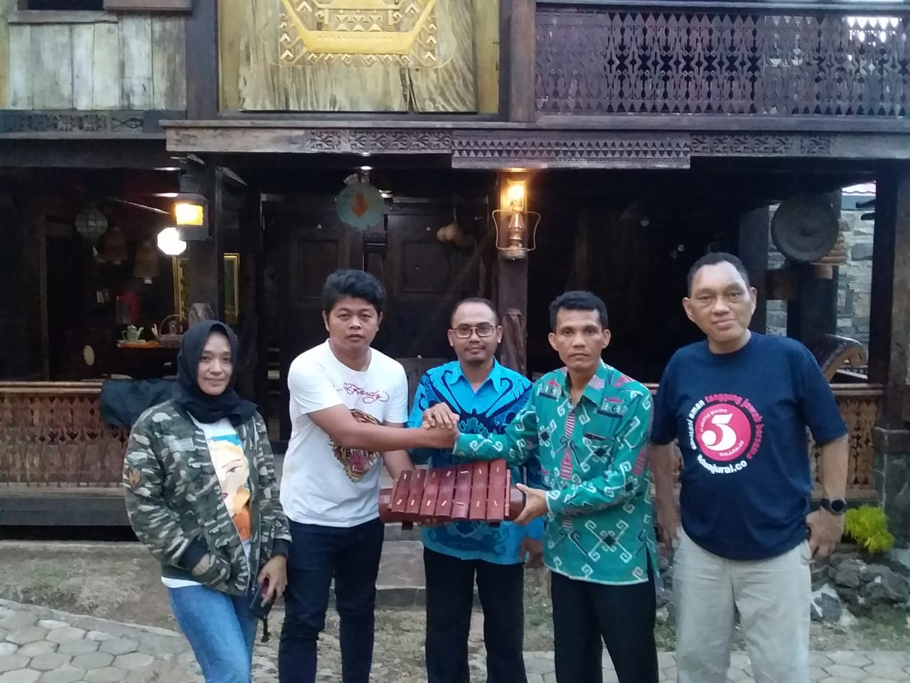 Top ! Gamolan Khas Lampung Dibawakan oleh Anak Band