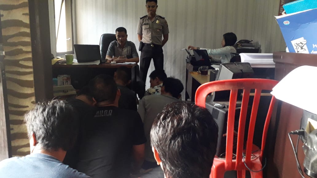 Pagi-pagi Polisi Gerebek King Karaoke, Ternyata…