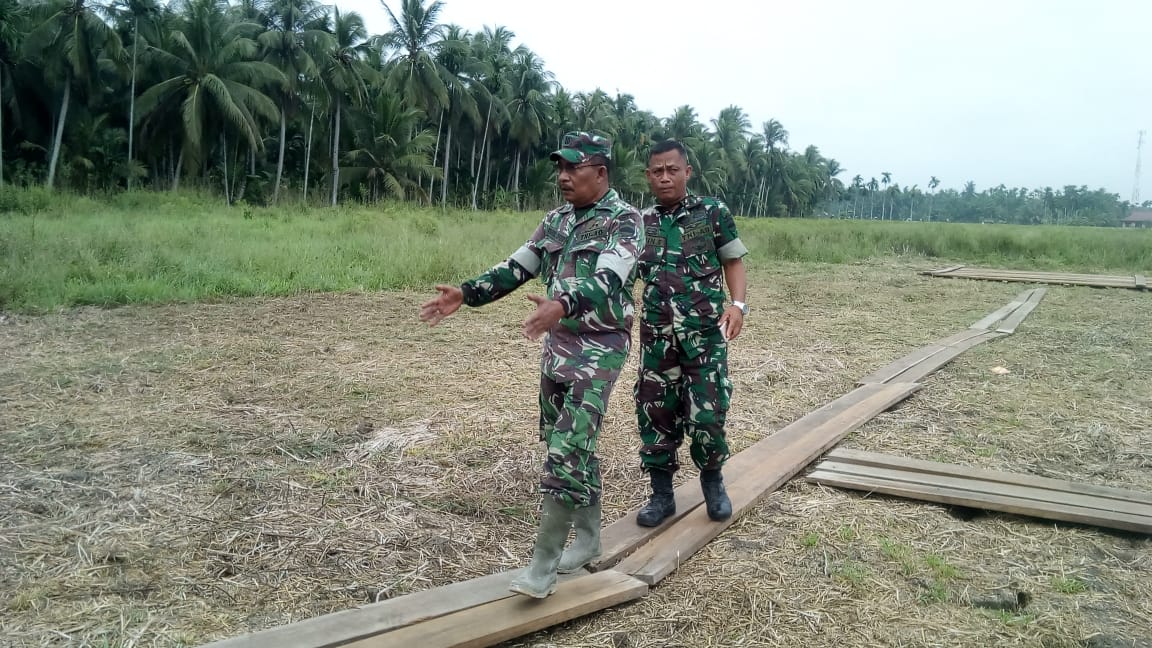 Top ! Kodim 0424/Tanggamus Bagi Ilmu Olah Sampah jadi Bahan Bakar