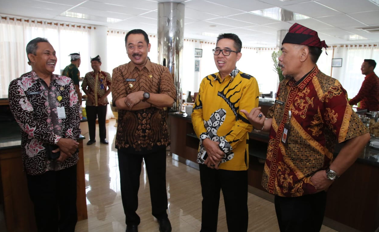 Pemkab Lamtim Belajar Penanggulangan Kemiskinan ke Banyuwangi