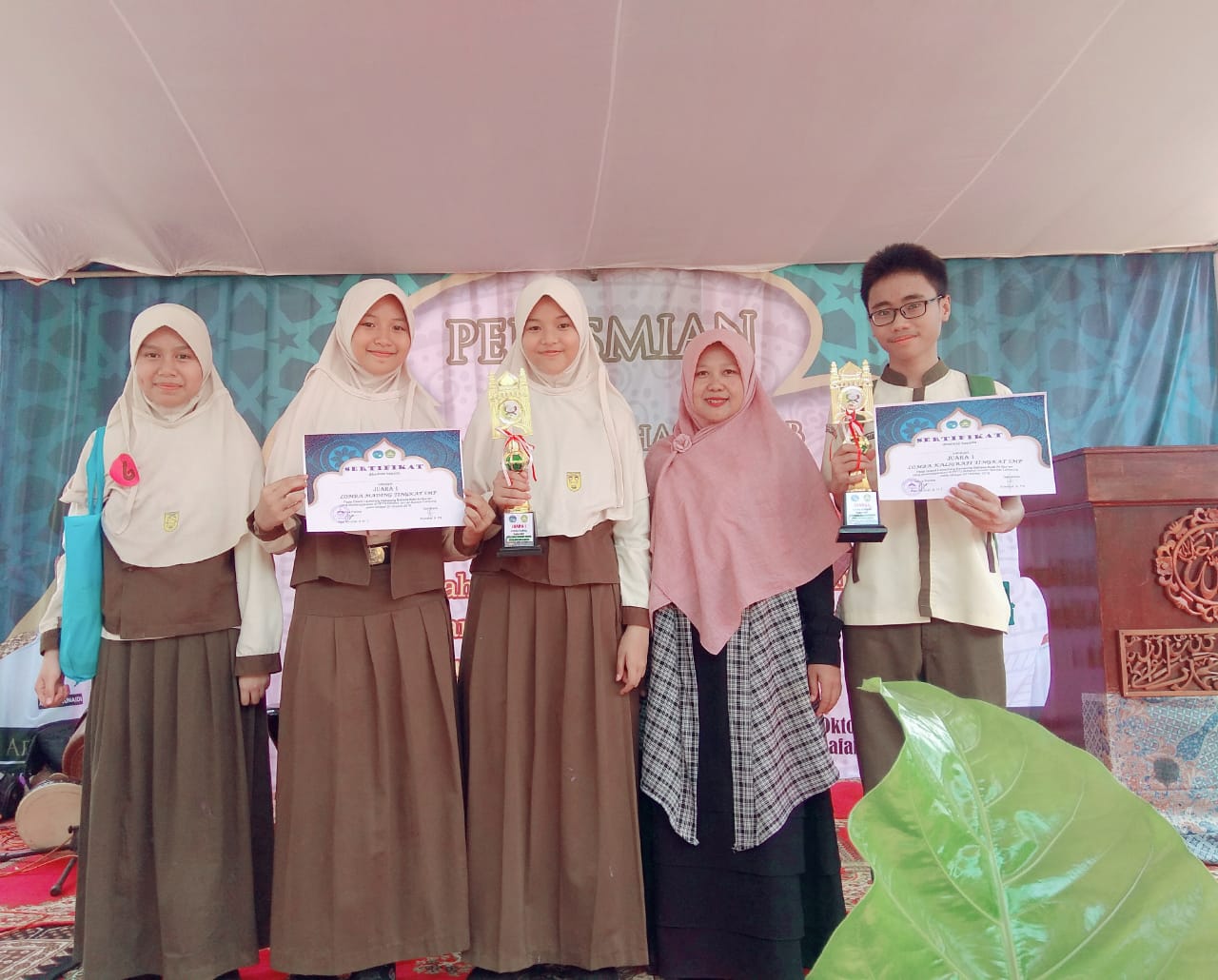 SMP Al Kautsar Juarai Lomba Mading dan Kaligrafi