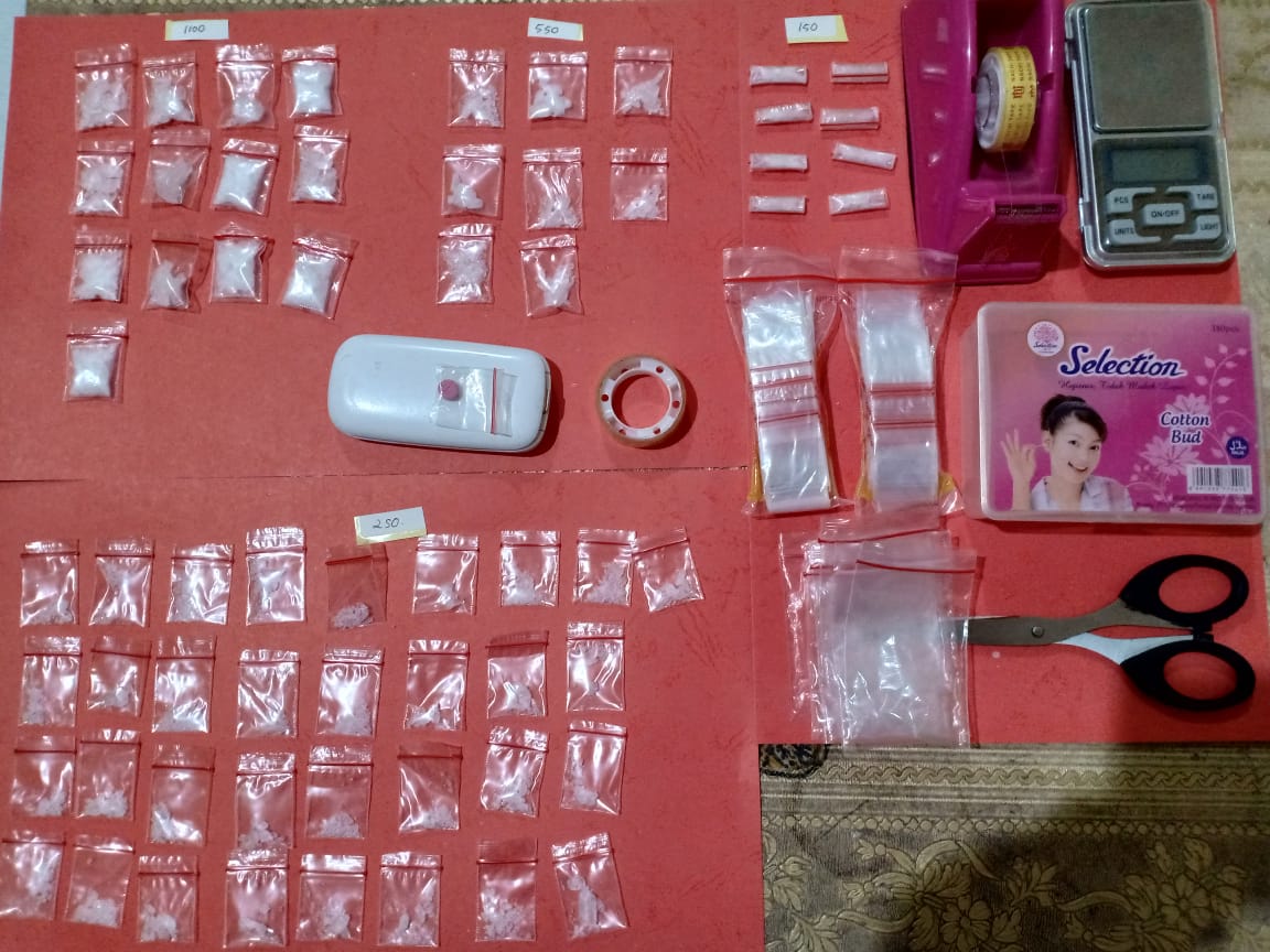 Geledah Rumah Pengedar Narkoba, Polisi Sita 62 Paket Sabu