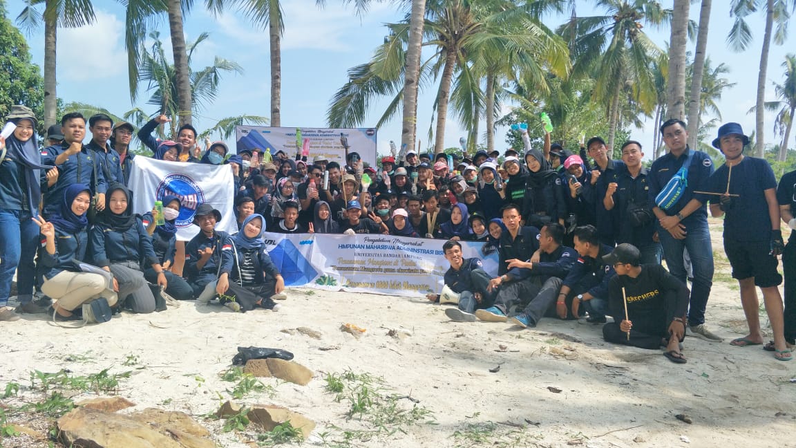 Tingkatkan Perekonomian Pariwisata, UBL Tanam Pohon Mangrove