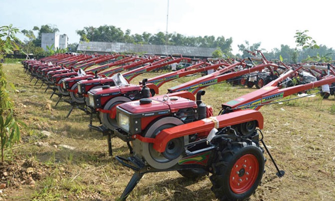 Segera, Poktan di Tanggamus Dapat Bantuan Alsintan