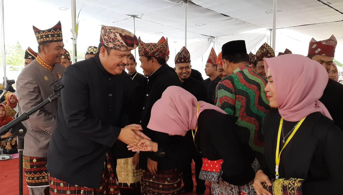 Nasir Janji Bantu dan Dorong Kegiatan Adat Budaya