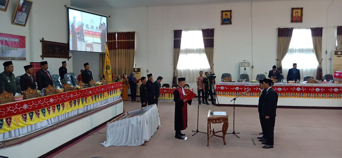 Dua Wakil Ketua Dilantik, Unsur Pimpinan DPRD Lamteng Lengkap