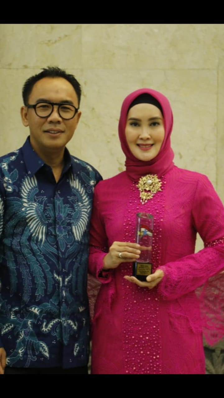 Bunda PAUD Waykanan Terima Penghargaan Himpaudi Award