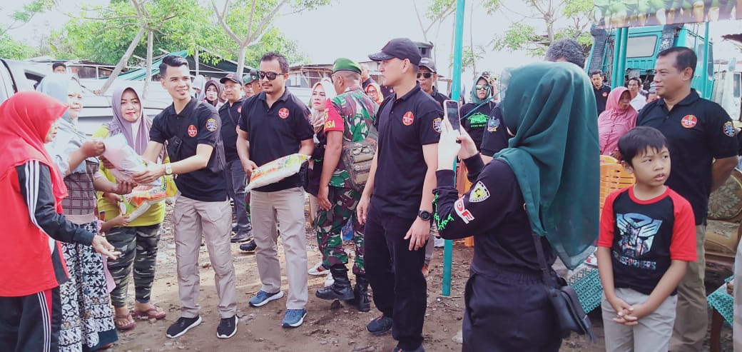 Dampingi Danrem 043/Gatam, Dandim Dandim 0410/KBL Laksanakan Bakti Sosial Hari Juang TNI AD