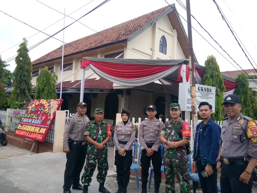 Babinsa Pahoman Laksanakan Pengamanan Gereja