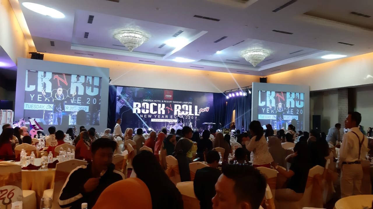 Sambut Tahun Baru, Emersia Gelar Rock N Roll Party