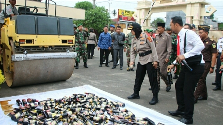 379 Botol Miras Tercampur 390 Liter Tuak, Begini Penampakannya