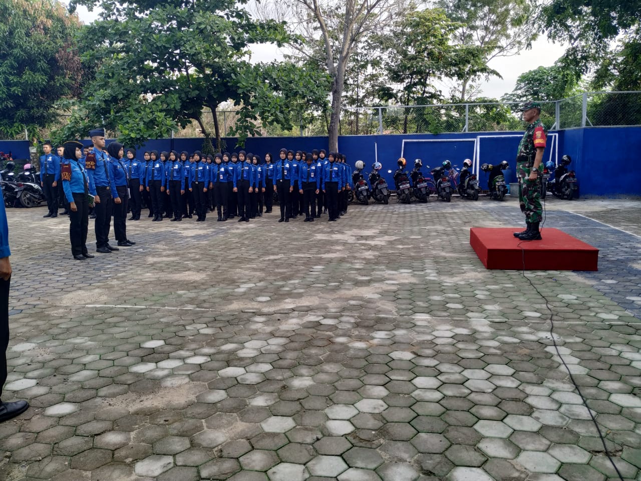 Babinsa Rajabasa Laksanakan Bintahwil di SMK CAT