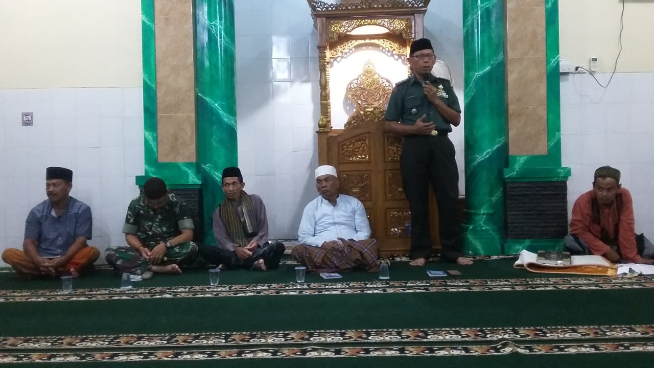 Tingkatkan Iman kepada Allah SWT, Kodim 0410/KBL Salat Magrib Berjamaah