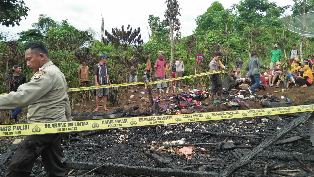 Akibat Konsleting Listrik, Satu Rumah di Pesibar Terbakar