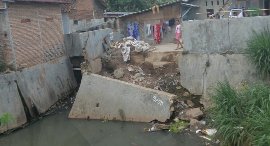 Sepekan Jebol Diterjang Banjir, Tanggul Ini Belum Diperbaiki
