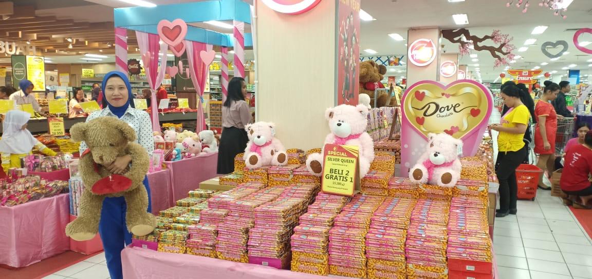 Sambut Valentine, Chandra Gulirkan Promo untuk Coklat dan Boneka