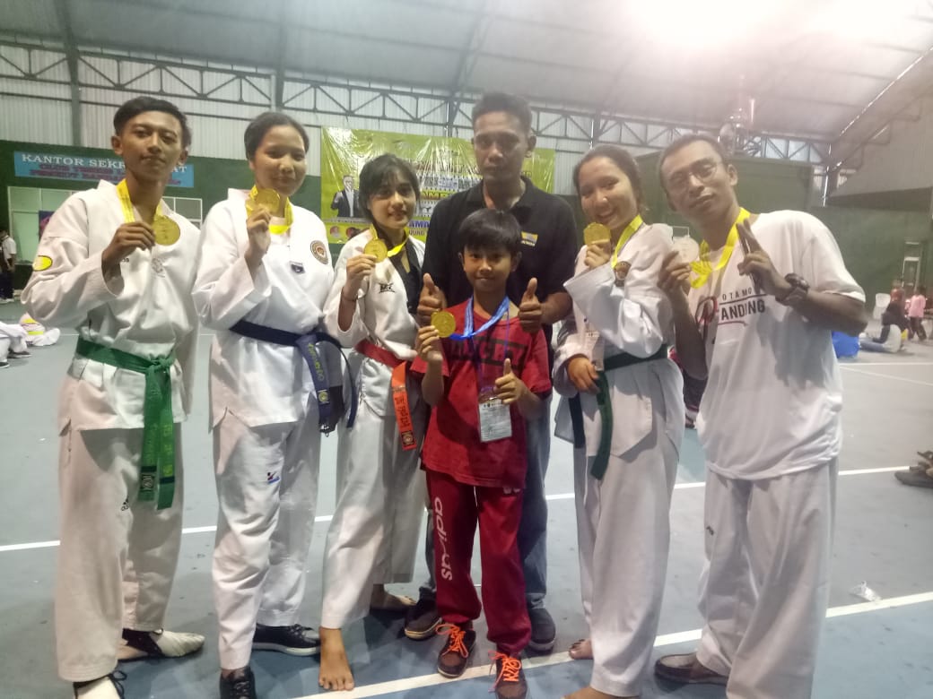 Atlit Taekwondo Al Kautsar Sabet Medali Emas