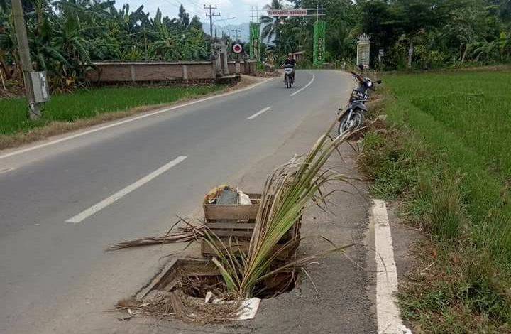 Tolong Tutup Lubang Galian Kabel!