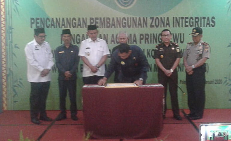 Pengadilan Agama Pringsewu Canangkan Zona Integritas