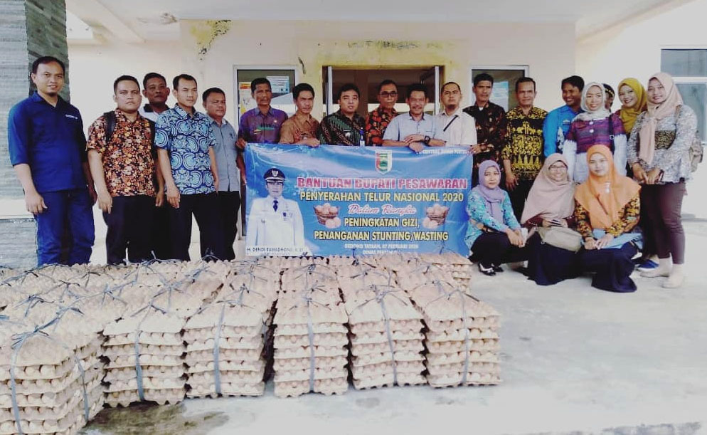 Cegah Stunting, Salurkan 15 Ribu Butir Telur di Way Khilau