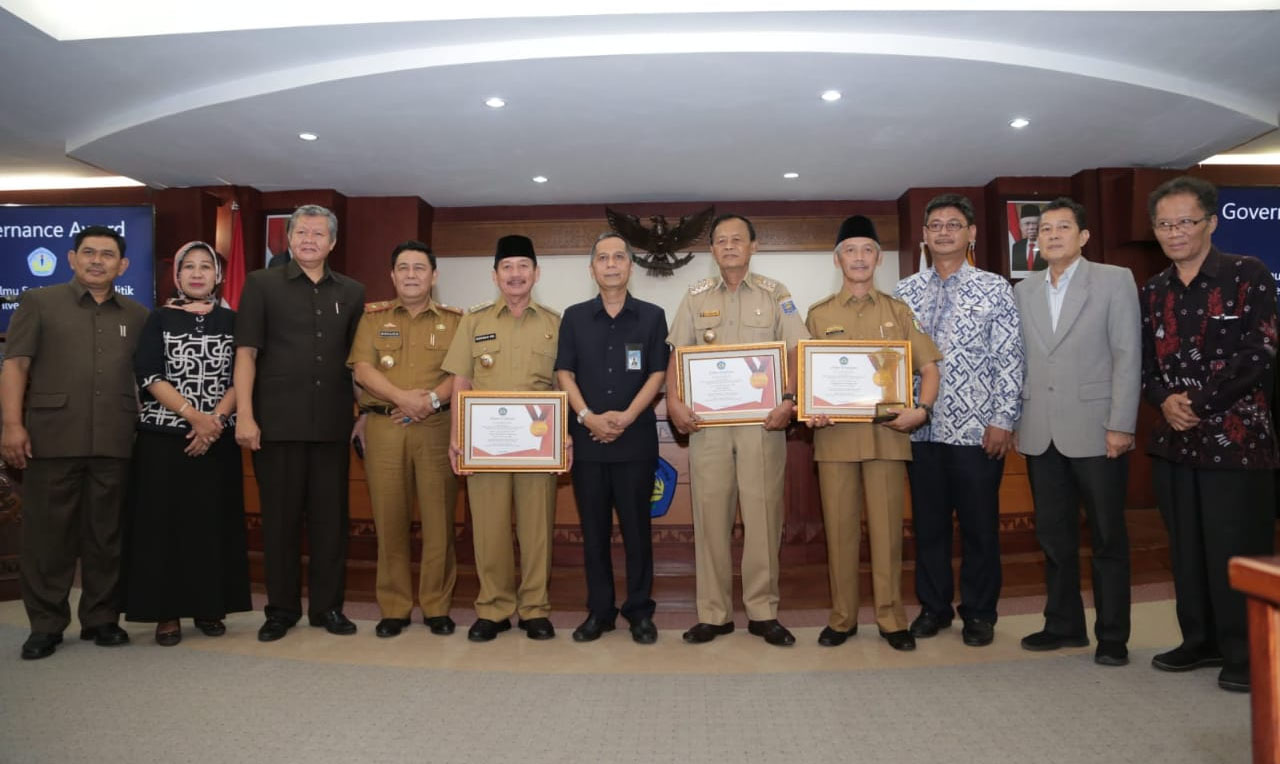 Pringsewu Raih Governance Award 2020 Dari Unila