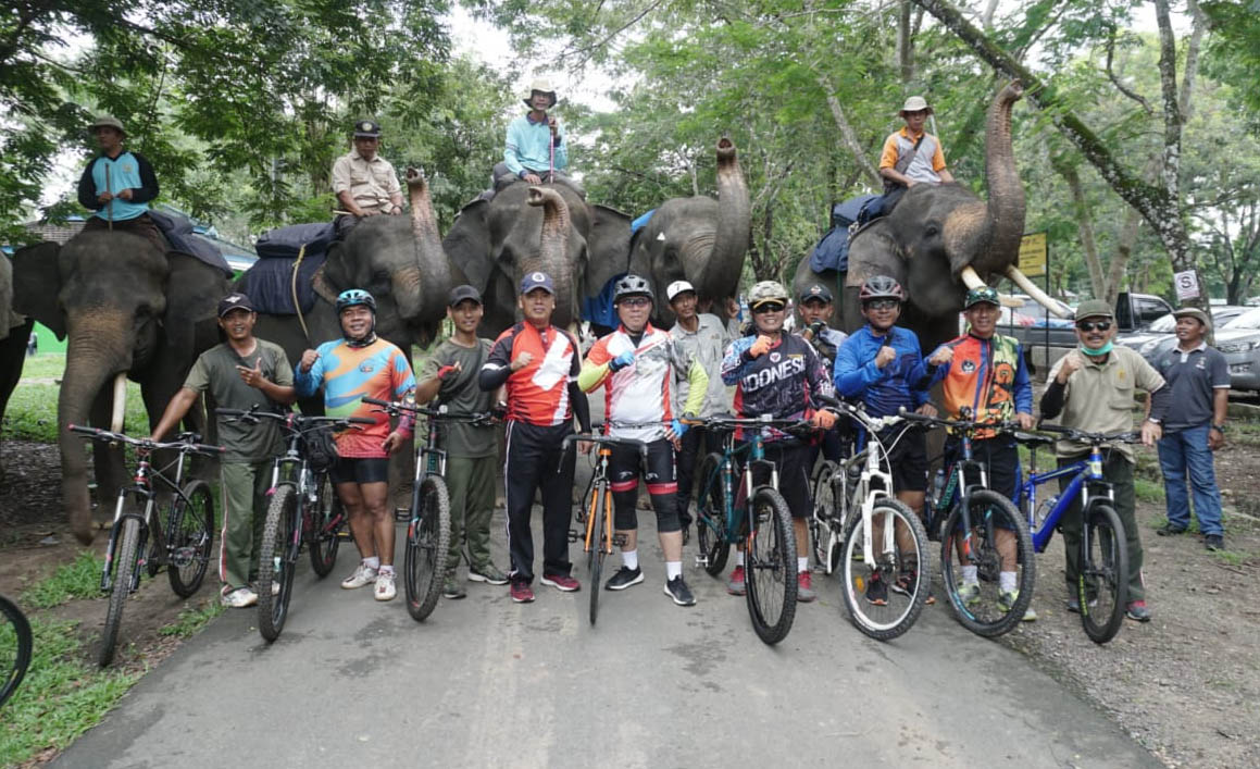 Wakapolda, Kapolres dan Dandim Gowes Bareng ke TNWK