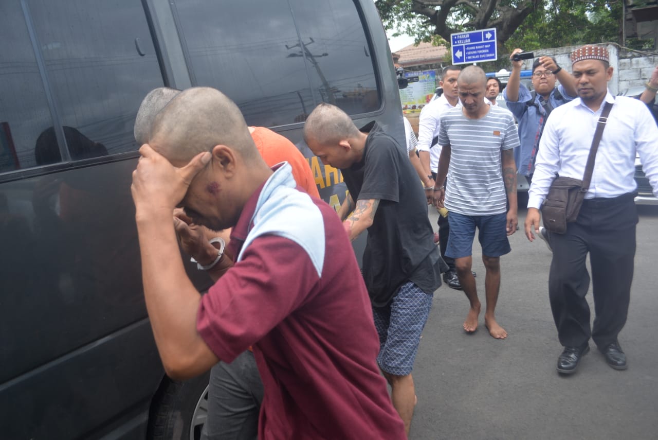 Lima Tahanan Kabur DIperiksakan Kesehatannya ke RS Bhayangkara