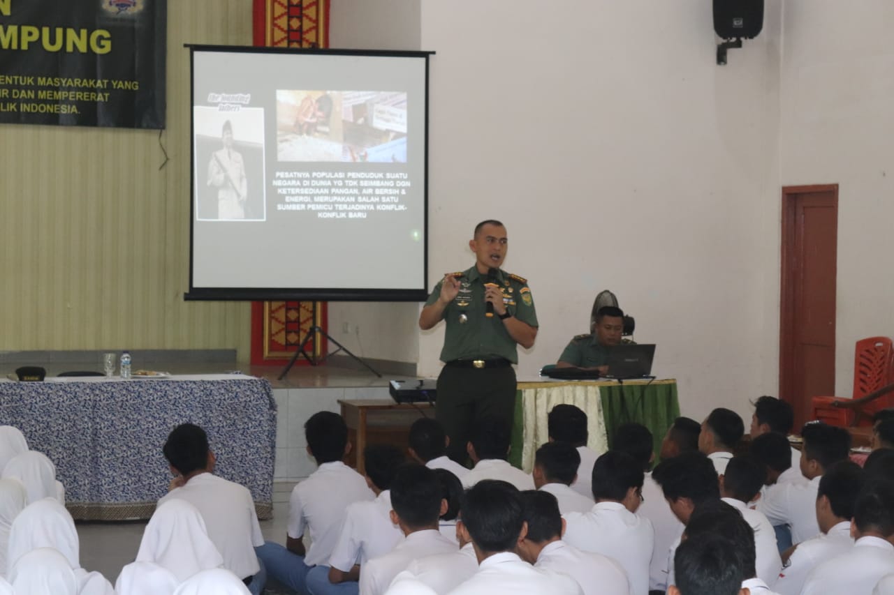 Dandim 0410/KBL Berikan Wasbang ke Siswa-siswi MAN 1 Bandarlampung