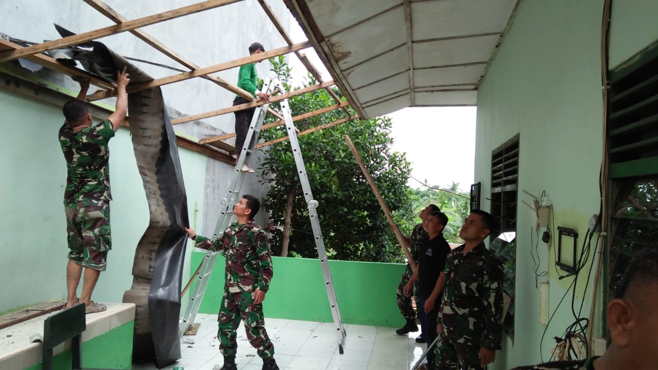 Koramil TkT Berbenah Kantor