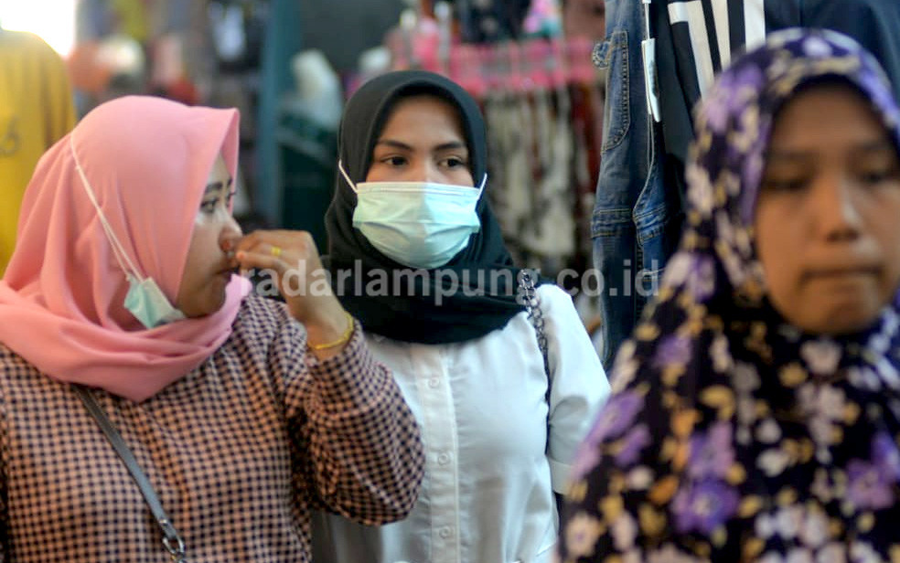 Pedagang-Pembeli Tak Pakai Masker Bakal Dilarang Masuk Pasar