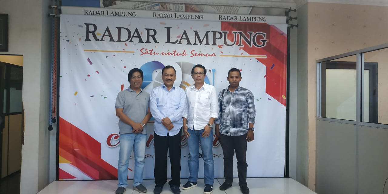 Kunjungi Radar Lampung, Ishak Beber Visi Pembangunan Lamsel