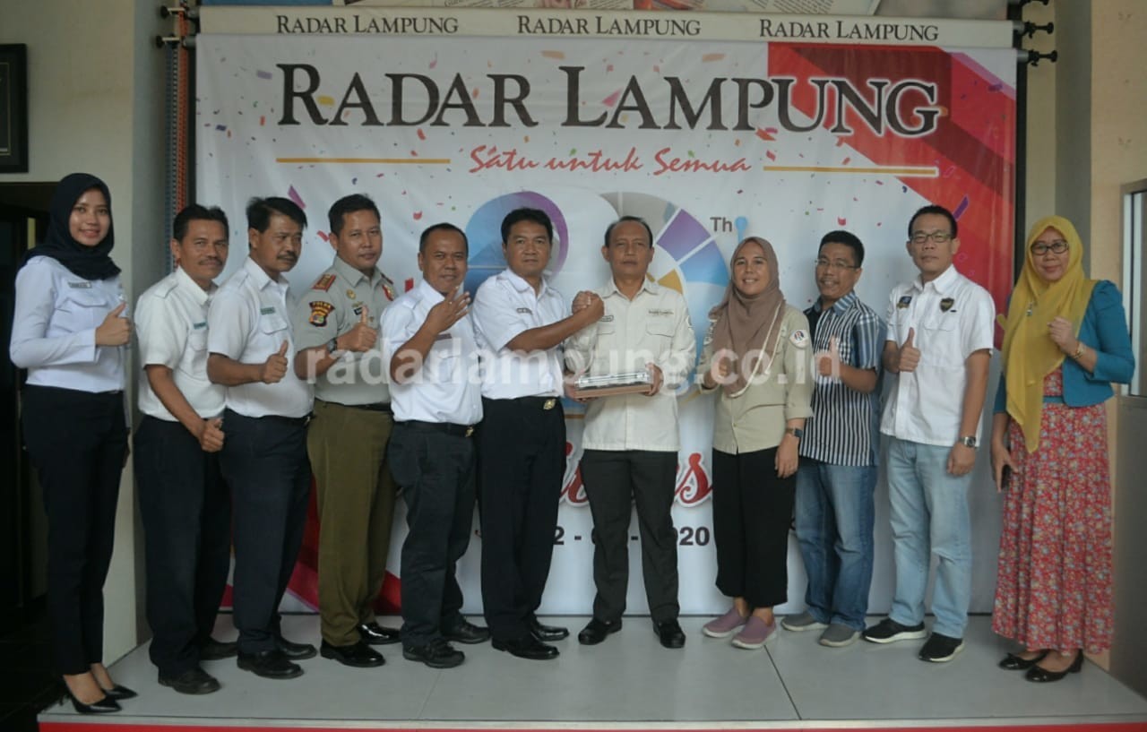 Jajaran PT KAI Divre IV Tanjungkarang Kunjungi Radar Lampung