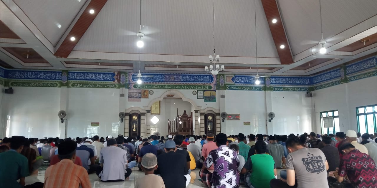 Sejumlah Masjid di Mesuji Tetap Disesaki Jamaah Salat Jumat