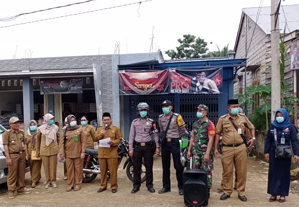 Polisi dan TNI Bersinergi dengan Diskes Waykanan Cegah Covid-19