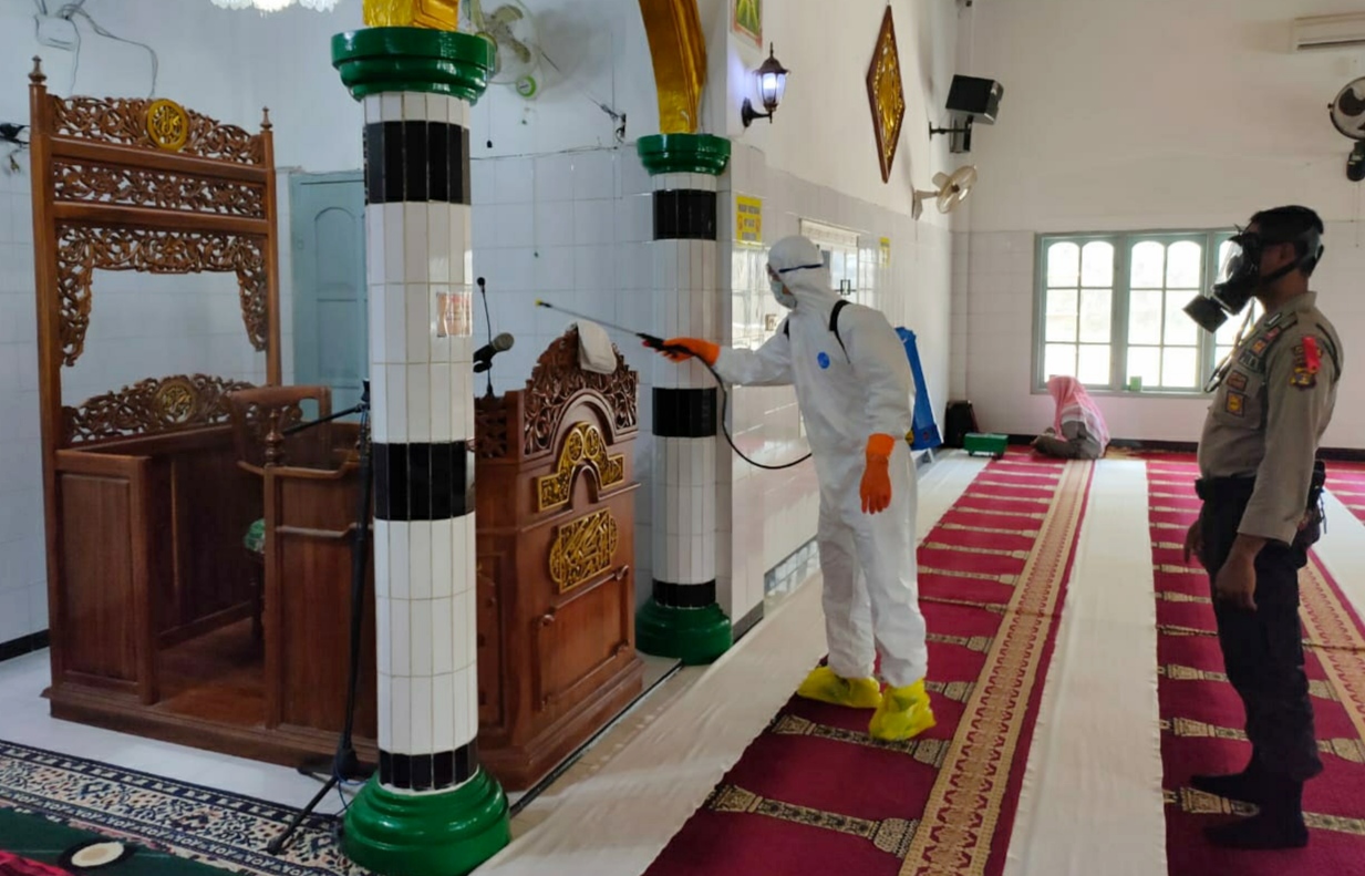 Polres Tanggamus Sterilisasi Masjid Hingga Kodim