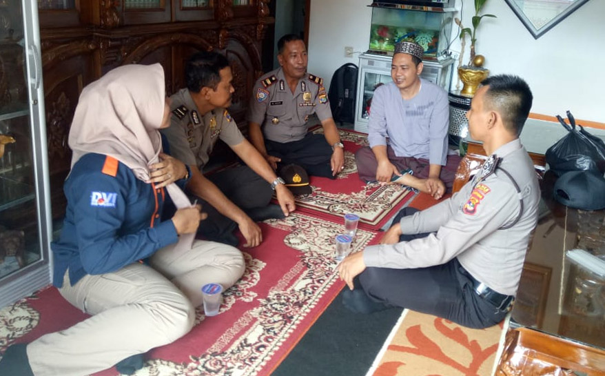 Polres Pringsewu Beri Tali Asih untuk Ponpes