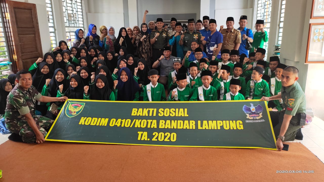 Dipimpin Dandim, Kodim 0410/KBL Laksanakan Jumat Peduli