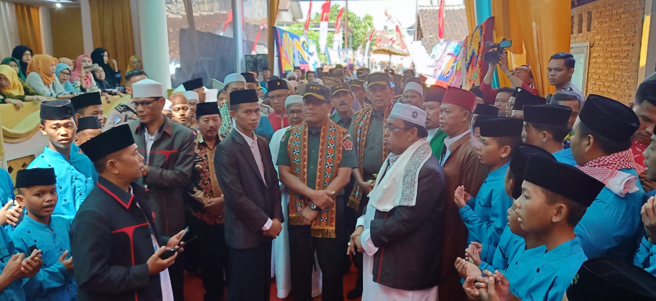 Dandim 0410/KBL Hadiri Peresmian Asrama Santri Putra Pesantren Riyadhus Sholihin