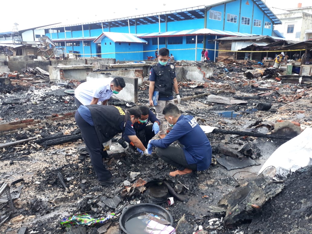 Tim Inafis Polda Sumsel Bersama Polres Lamtim Identifikasi Pasar Way Jepara yang Terbakar