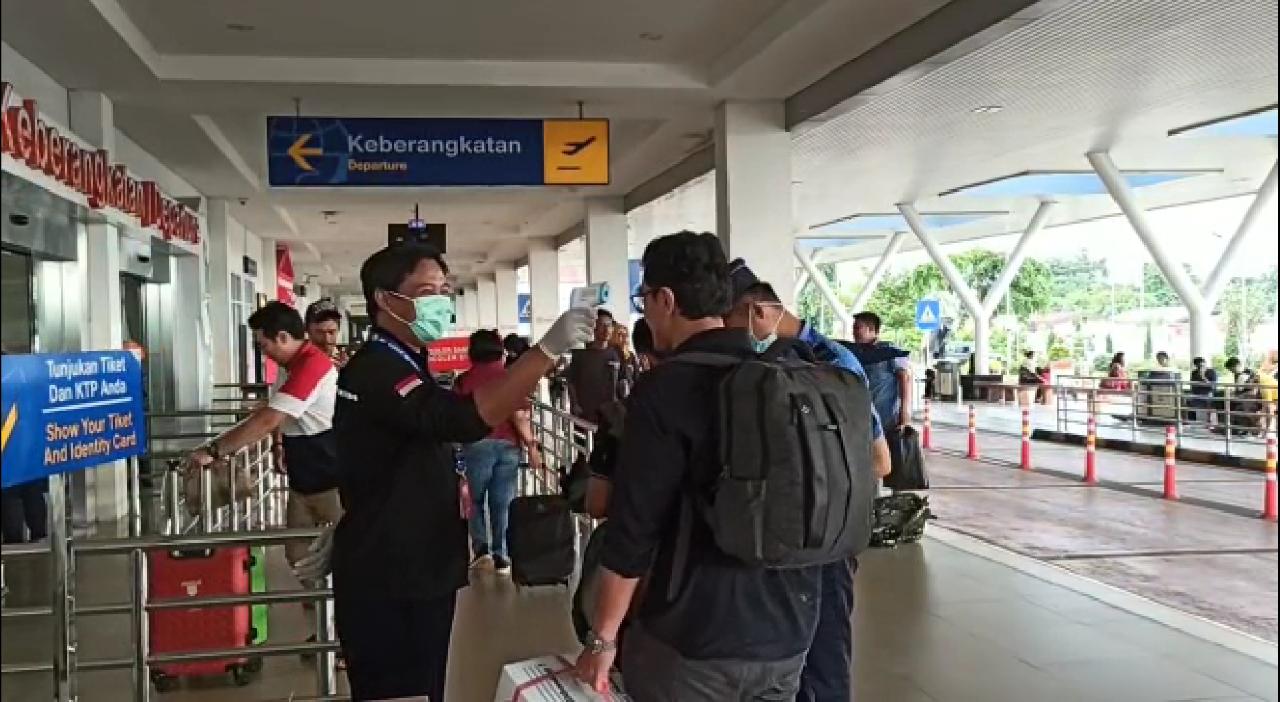 Operasional Bandara Radin Inten Turun 40 Persen