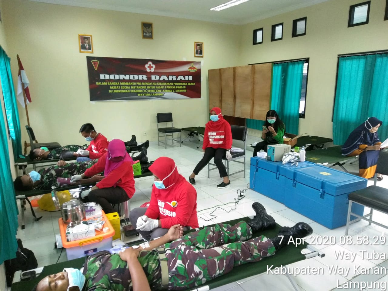 Skadron 12 Serbu dan Lanud Gatot Subroto Way Tuba Lakukan Donor Darah