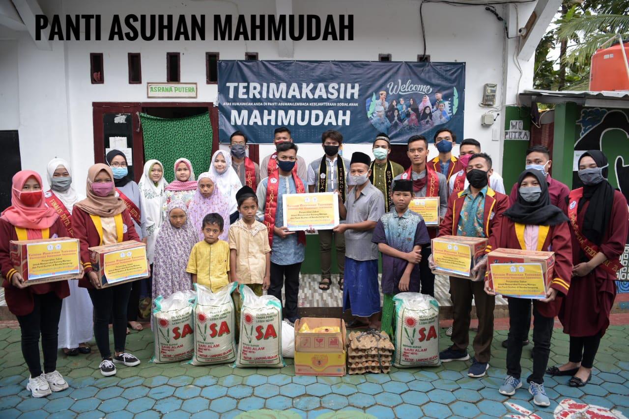 Universitas Teknokrat di Bulan Ramadhan Salurkan Zakat ke Panti Asuhan dan Panti Jompo