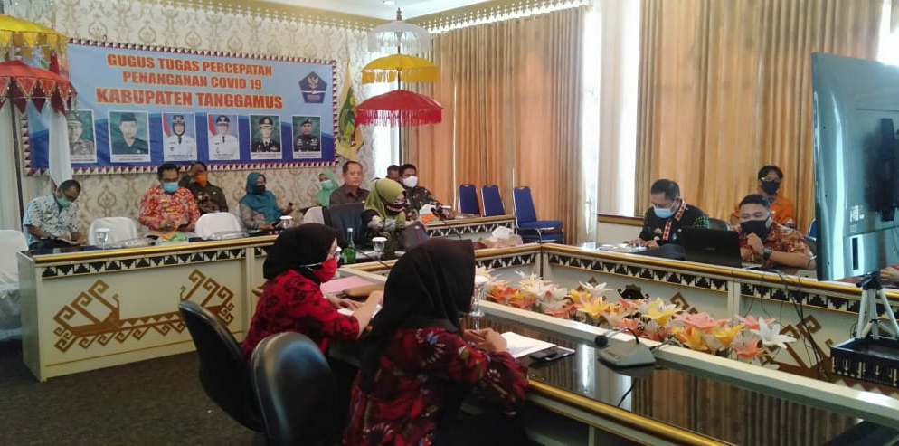 Vicon Dengan Camat, Bupati Dewi Handajani Perintahkan Sosialisasi Imbauan Pemerintah